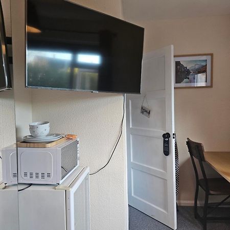 Double Bedroom Located Close To Manchester Airport 위더셔 외부 사진