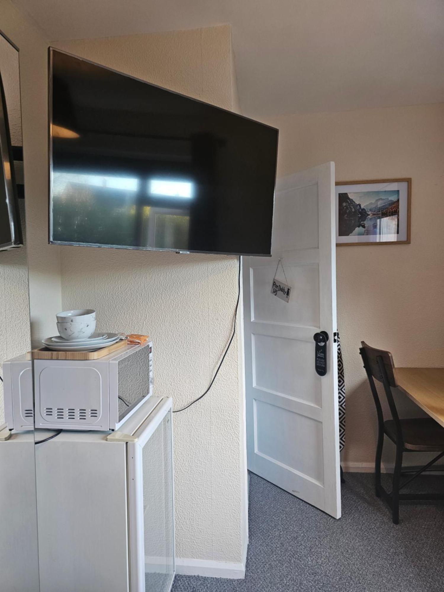 Double Bedroom Located Close To Manchester Airport 위더셔 외부 사진