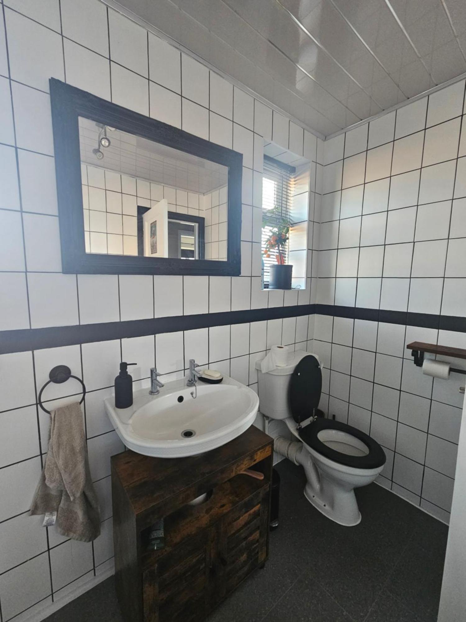 Double Bedroom Located Close To Manchester Airport 위더셔 외부 사진